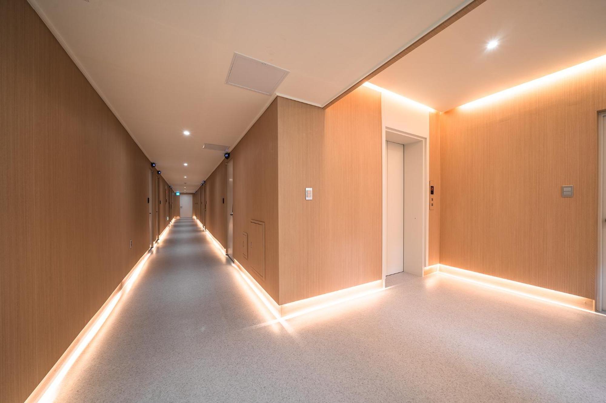 Mono Hotel Suwon Exterior photo